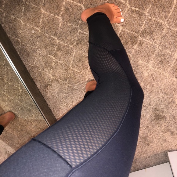 COPY - Lululemon Leggings Black High Rise - Picture 7 of 7
